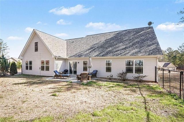 225 Cole Forest Boulevard, Barnesville, GA 30204