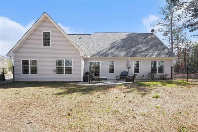 225 Cole Forest Boulevard, Barnesville, GA 30204