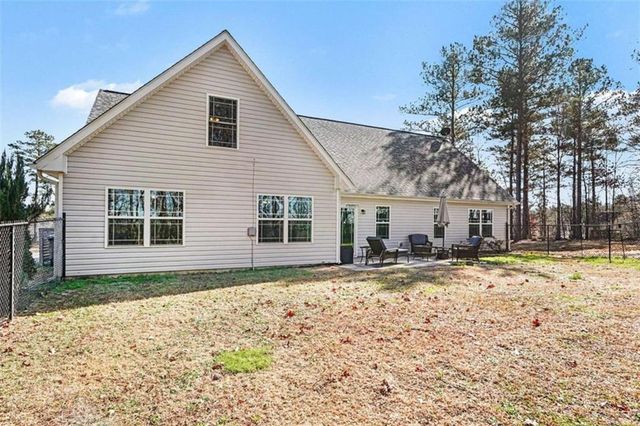 225 Cole Forest Boulevard, Barnesville, GA 30204