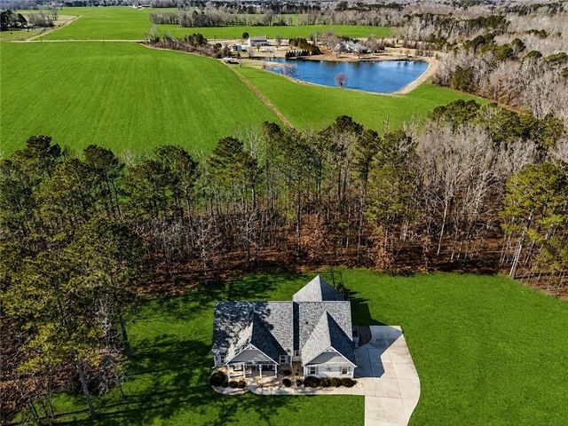 225 Cole Forest Boulevard, Barnesville, GA 30204