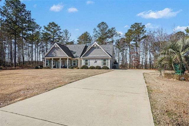 225 Cole Forest Boulevard, Barnesville, GA 30204