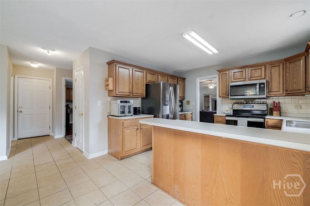 Image 17 of property listing at 203 Haydon Court, Rincon, GA 31326