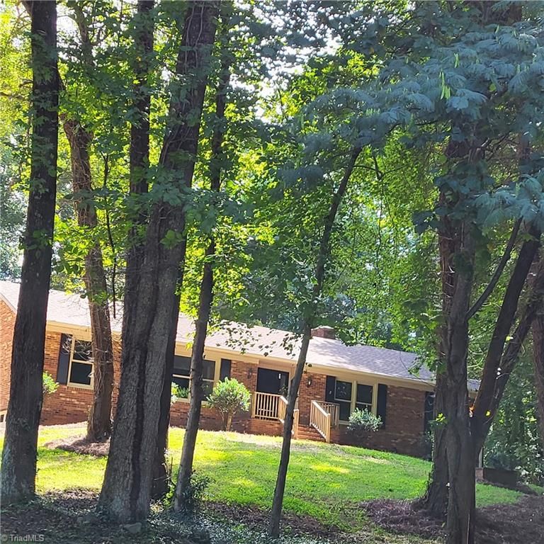 20 Blythe Street, Kernersville, NC 27284