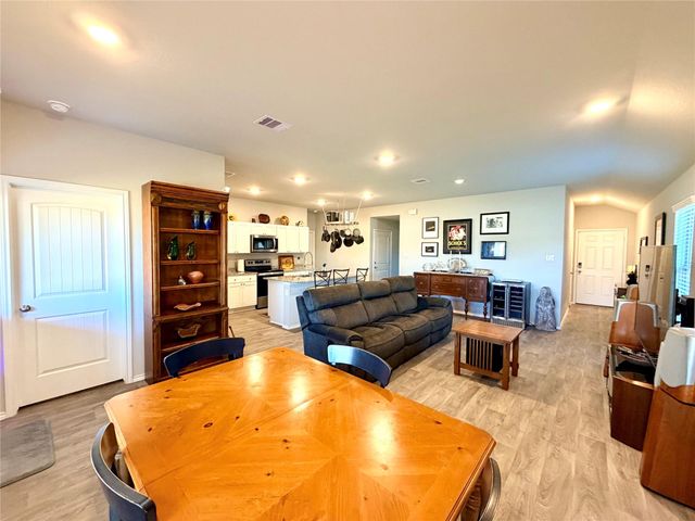 214 Pecos Drive, Huntsville, TX 77340
