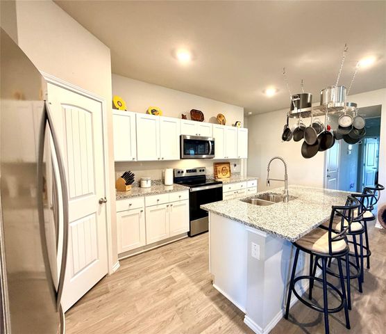 214 Pecos Drive, Huntsville, TX 77340