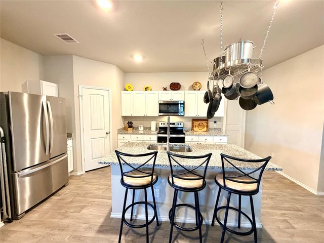 214 Pecos Drive, Huntsville, TX 77340