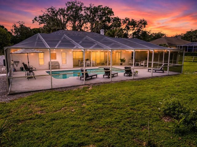 4712 DOVER CLIFF COURT, Dover, FL 33527
