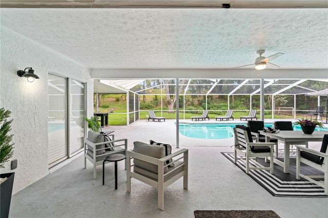 4712 DOVER CLIFF COURT, Dover, FL 33527