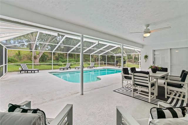 4712 DOVER CLIFF COURT, Dover, FL 33527