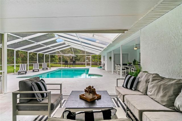 4712 DOVER CLIFF COURT, Dover, FL 33527