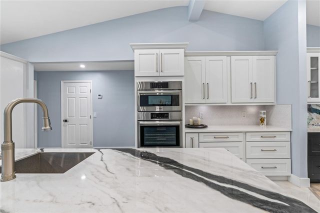 4712 DOVER CLIFF COURT, Dover, FL 33527