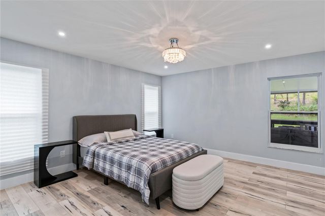4712 DOVER CLIFF COURT, Dover, FL 33527