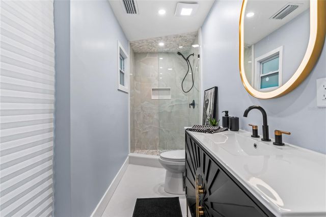 4712 DOVER CLIFF COURT, Dover, FL 33527