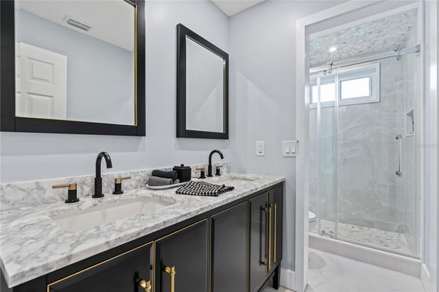 4712 DOVER CLIFF COURT, Dover, FL 33527