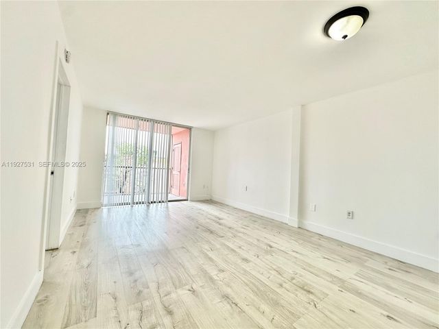 19751 SW 114th Ave 349, Miami, FL 33157