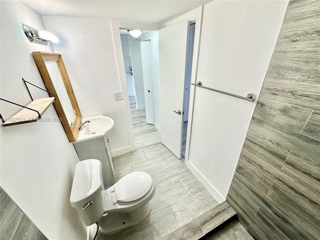 19751 SW 114th Ave 349, Miami, FL 33157