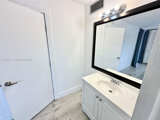 19751 SW 114th Ave 349, Miami, FL 33157