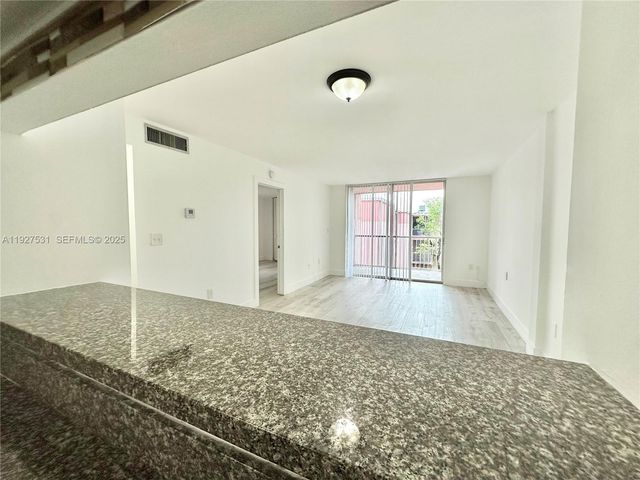 19751 SW 114th Ave 349, Miami, FL 33157