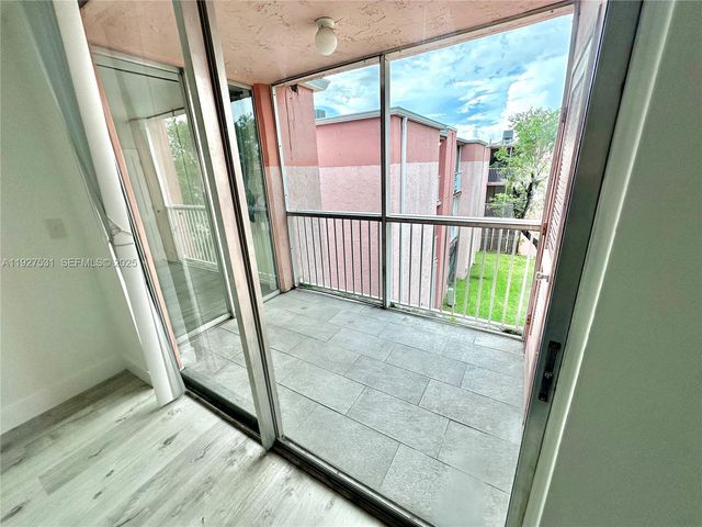 19751 SW 114th Ave 349, Miami, FL 33157