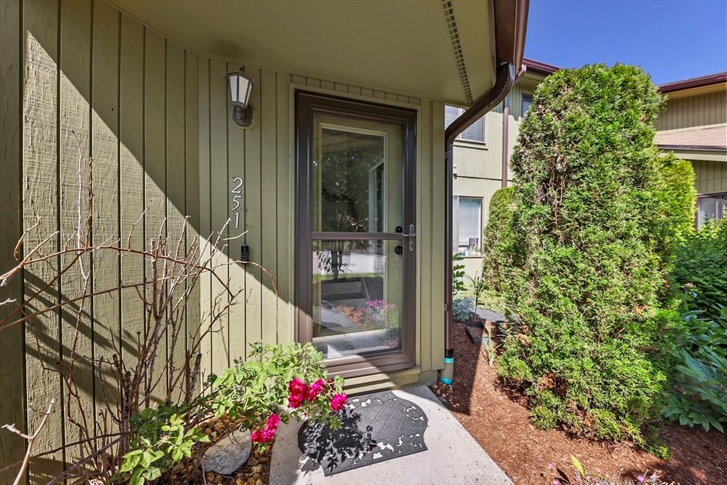 251 Trailside Way 251, Ashland, MA 01721