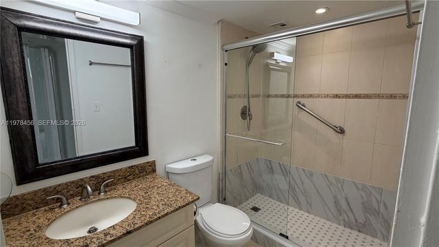 200 172nd St 304, Sunny Isles Beach, FL 33160