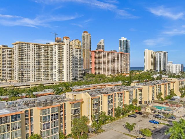 200 172nd St 304, Sunny Isles Beach, FL 33160