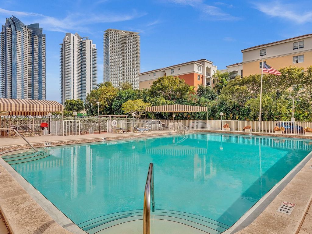 200 172nd St 304, Sunny Isles Beach, FL 33160