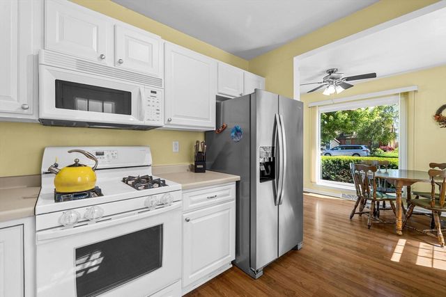 804 Florence AVENUE, Racine, WI 53402
