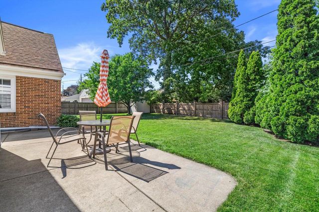 804 Florence AVENUE, Racine, WI 53402