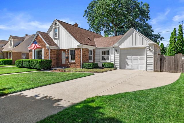 804 Florence AVENUE, Racine, WI 53402