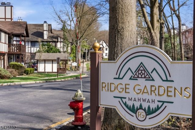 2309 Hemingway Ln 2309, Mahwah Twp., NJ 07430