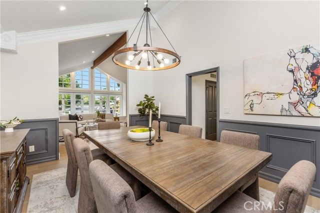 6032 County Oak Road, Woodland Hills (los Angeles), CA 91367