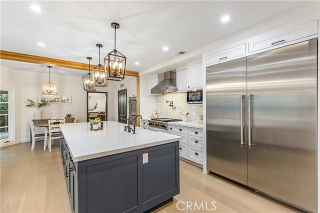 6032 County Oak Road, Woodland Hills (los Angeles), CA 91367