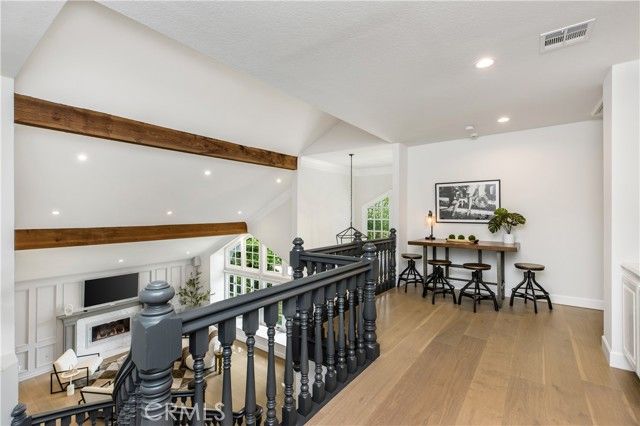 6032 County Oak Road, Woodland Hills (los Angeles), CA 91367