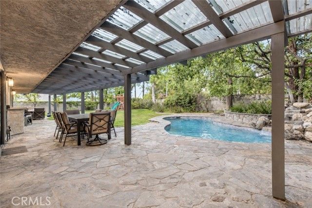 6032 County Oak Road, Woodland Hills (los Angeles), CA 91367