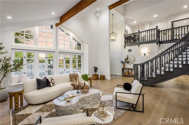 6032 County Oak Road, Woodland Hills (los Angeles), CA 91367