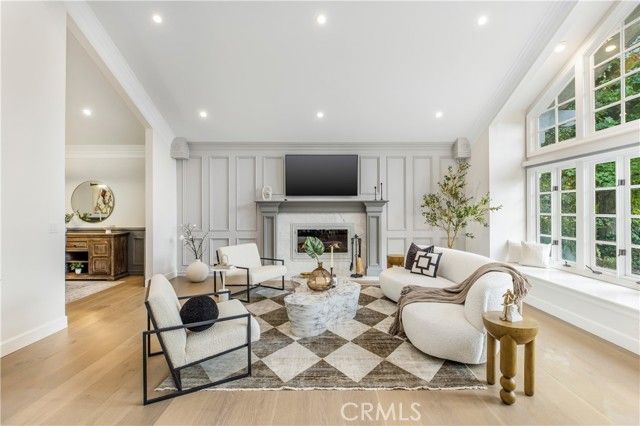 6032 County Oak Road, Woodland Hills (los Angeles), CA 91367