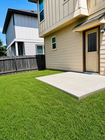 901 Sleepy Dell LN 94, Austin, TX 78748