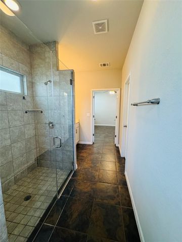 901 Sleepy Dell LN 94, Austin, TX 78748
