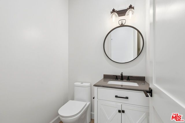 8308 Mcconnell Avenue, Los Angeles, CA 90045