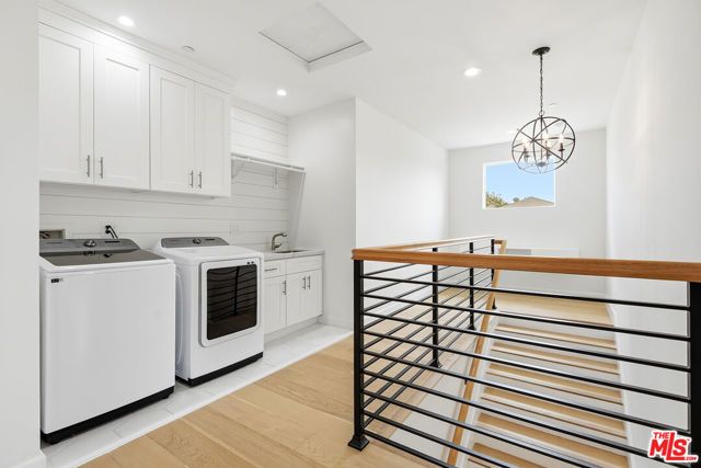 8308 Mcconnell Avenue, Los Angeles, CA 90045