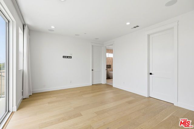 8308 Mcconnell Avenue, Los Angeles, CA 90045