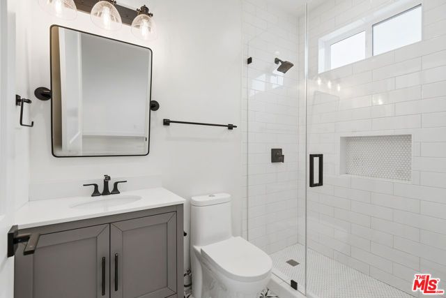 8308 Mcconnell Avenue, Los Angeles, CA 90045