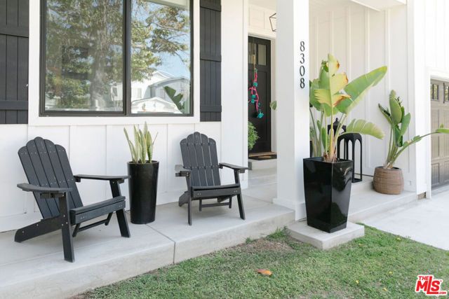 8308 Mcconnell Avenue, Los Angeles, CA 90045