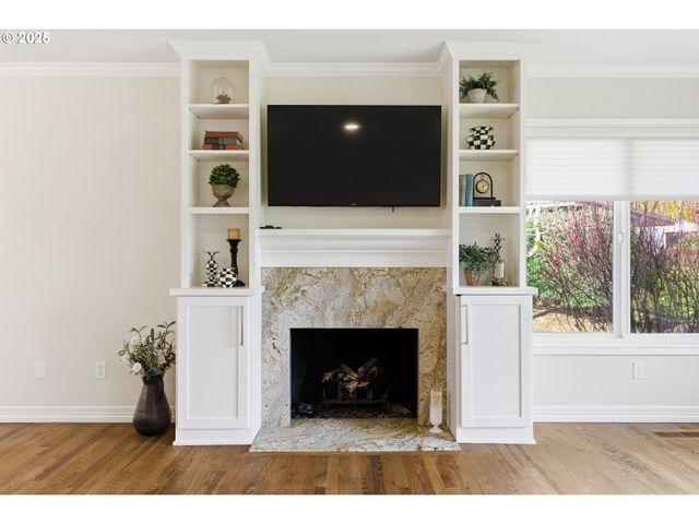 32465 Sw LAKE POINT Ct, Wilsonville, OR 97070