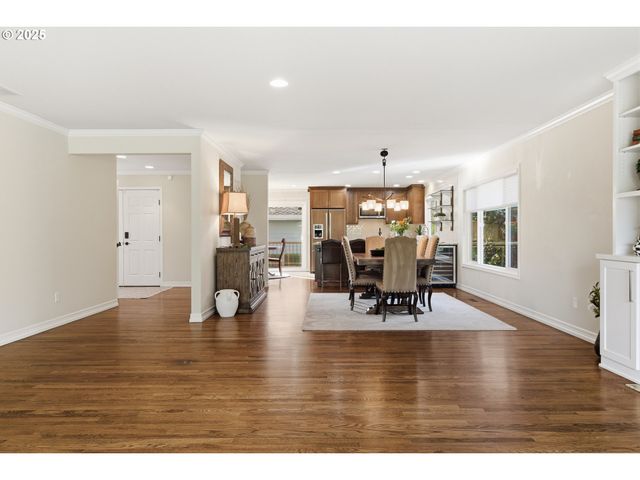 32465 Sw LAKE POINT Ct, Wilsonville, OR 97070