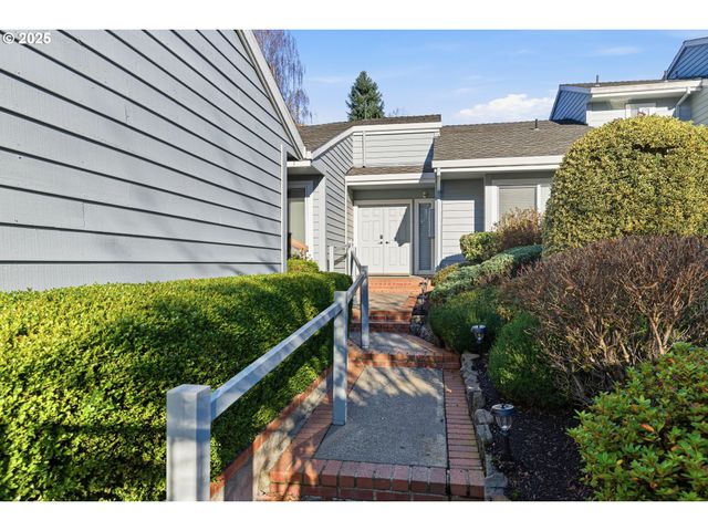 32465 Sw LAKE POINT Ct, Wilsonville, OR 97070