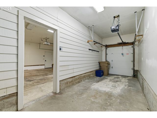 32465 Sw LAKE POINT Ct, Wilsonville, OR 97070