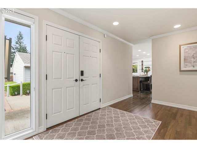 32465 Sw LAKE POINT Ct, Wilsonville, OR 97070