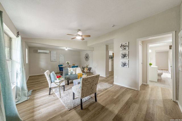 167 Bangor, San Antonio, TX 78228